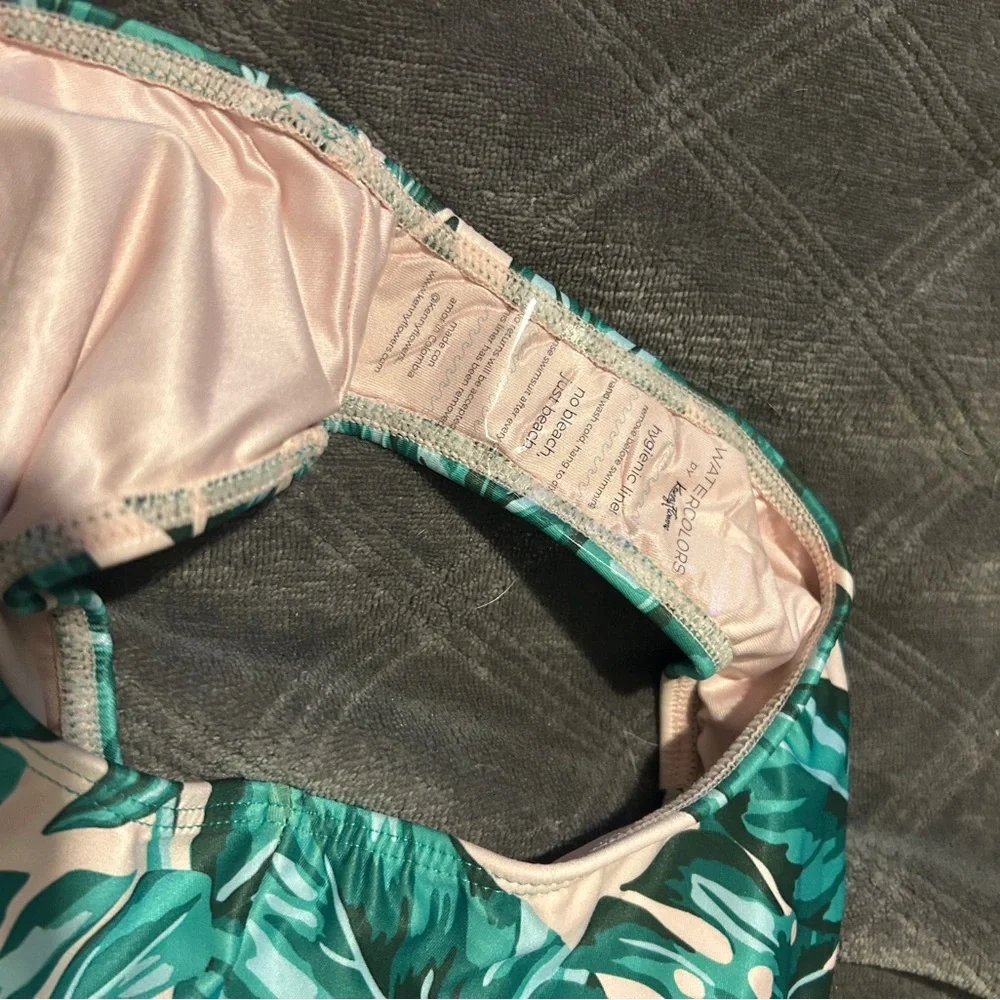 Tropical Leaf Print Swimsuit Kenny Flowers Beverly Hills classic. NWOT - Picture 5 of 7